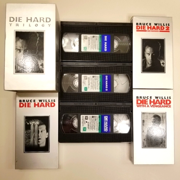 1996 Die Hard Trilogy VHS Tape Collection 3-Tape Box Set: Die Hard Bruce Willis - Picture 1 of 9